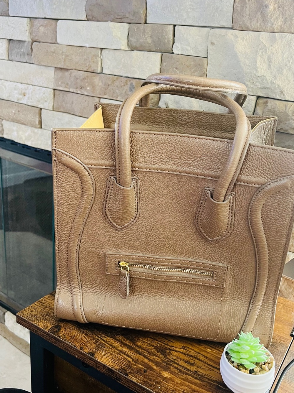 Tote Handbag Pebbled
Leather Made in Italy EUC